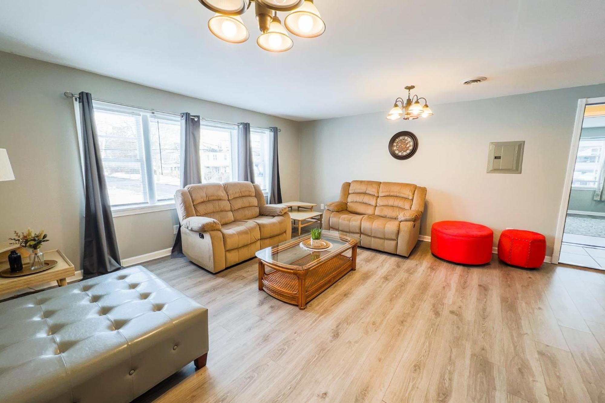Large 6Br, 6 Bath In The City Of Niagara Falls Ngoại thất bức ảnh