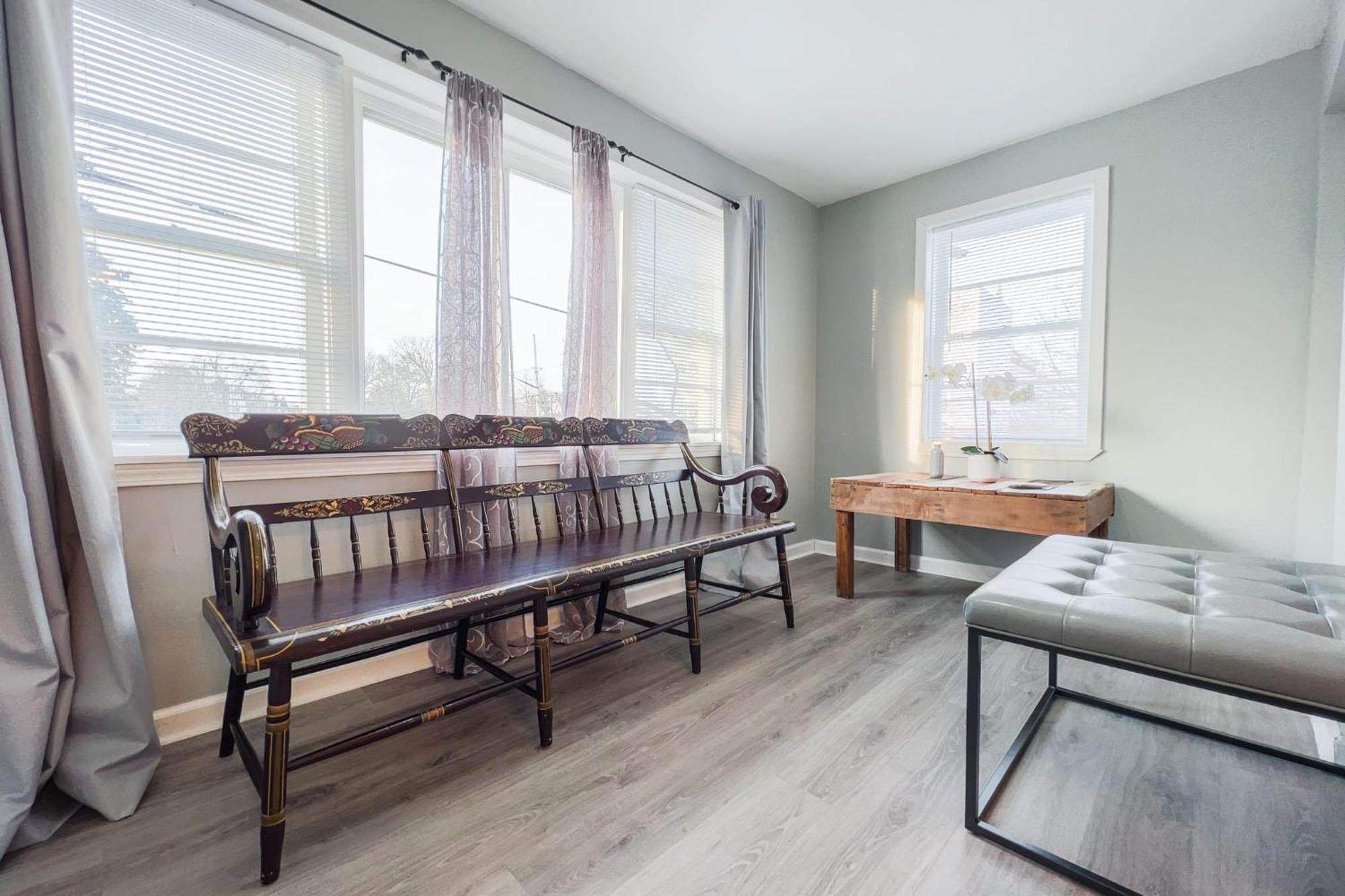 Large 6Br, 6 Bath In The City Of Niagara Falls Ngoại thất bức ảnh